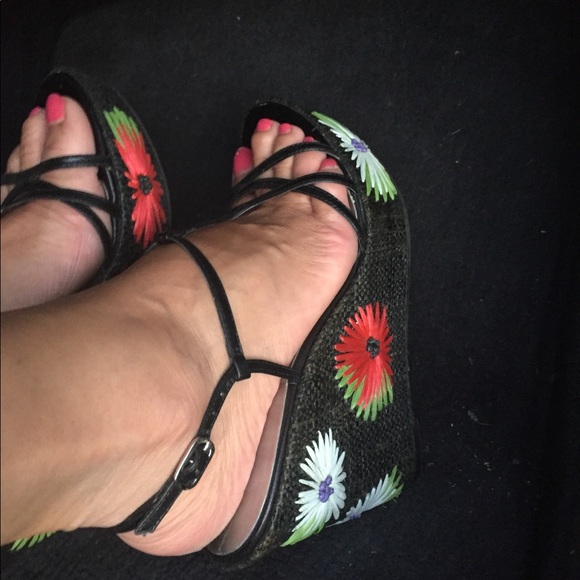 Sandals - Picture 4 of 8